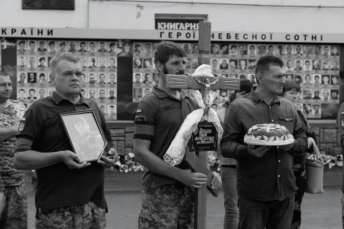 У Луцьку провели в останню дорогу військовослужбовця Сергія Вакулика (фото)