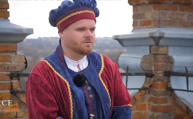 28 метрів над Луцьком: як живе кликун замку і чому це «найкраща робота у світі» (відео)