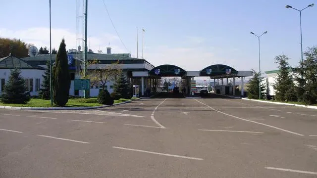 Пункт пропуску «Шегині» відновлює роботу