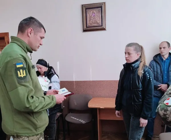На Волині вручили нагороди двом загиблим воїнам Олександру Морару та Олегу Васевичу (фото)