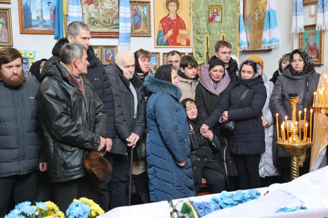 У Луцьку попрощалися з Героєм Вадимом Кравчуком (фото)