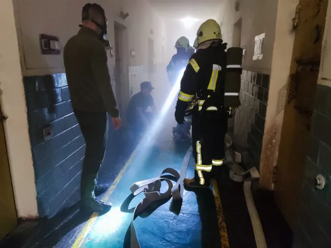 У Луцькому СІЗО вчились гасити пожежу та рятувати ув'язнених (фото)