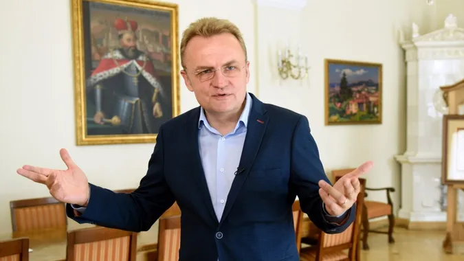 Мер Львова Садовий носить взуття луцького бренду (відео)