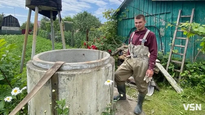 Коти, кози і навіть поросята: що знаходять під час чистки криниць на Волині (фото)