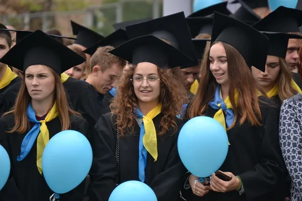 Першокурсників СНУ посвятили у студенти (ФОТОРЕПОРТАЖ)