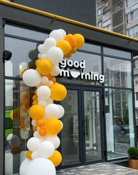Стильно й атмосферно: у Луцьку відкрили ще один «good morning» (фото)