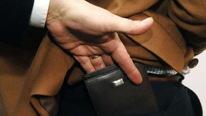 У Луцьку судили чоловіка, який крав гаманці в натовпі: скільки «світить»