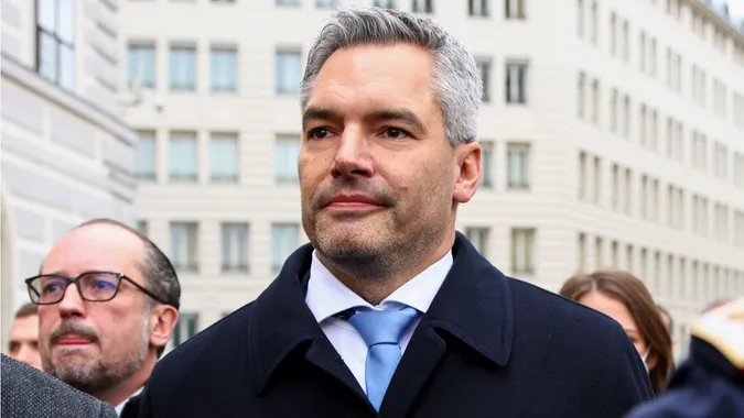 Канцлер Австрії підтвердив, що здійснить візит до України