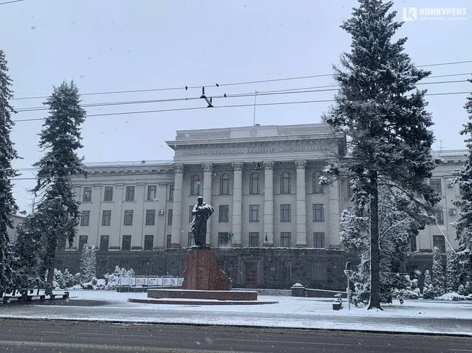 Весна у Луцьку: квітень порадував «лютою» погодою (фото)