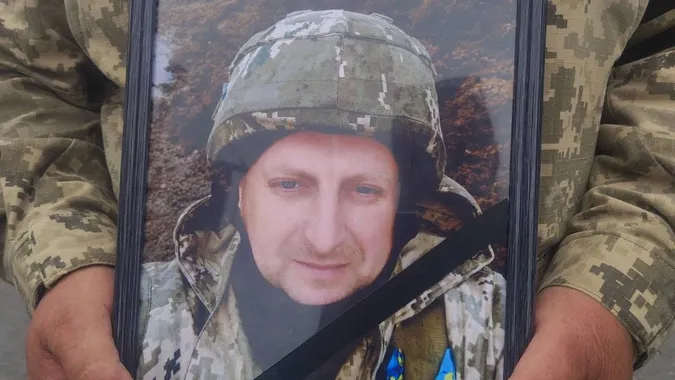 На Волині провели в останню путь полеглого воїна Олександра Ракоєдова (фото)