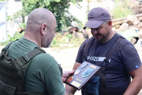 На підмогу волинським тероборонівцям на сході «висадився» трудовий десант (фото)