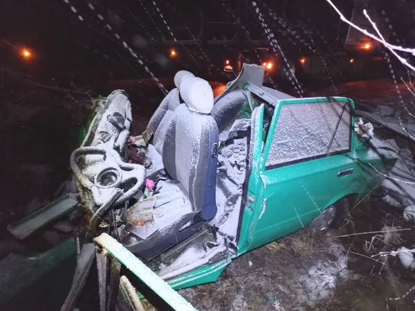 «Жигулі» розірвало вщент: в ДТП на Ковельській трасі загинуло подружжя (фото, відео)