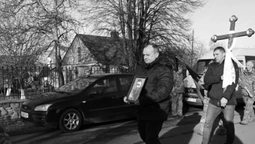 Лучани попрощалися із загиблим захисником Олександром Приступою (фото)