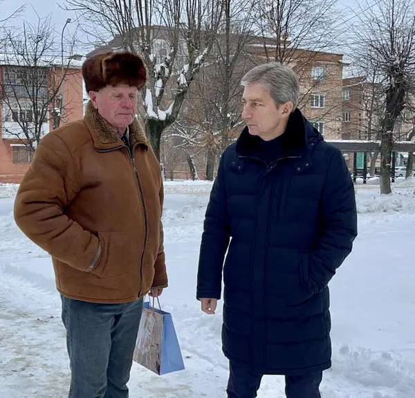 У Ковелі подякували пенсіонеру, який виявився причетним до зникнення колонки (фото)