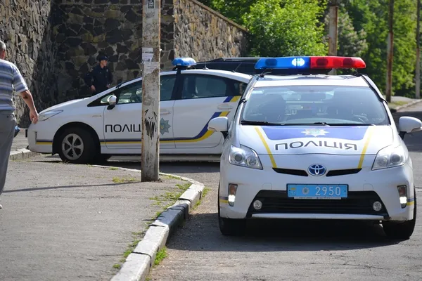 Мовчки та зі сльозами: у Луцьку вшанували пам'ять жертв Другої світової війни (фото)