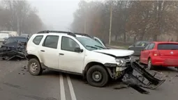 Постраждав водій: повідомили деталі подвійної ДТП у Луцьку (фото)