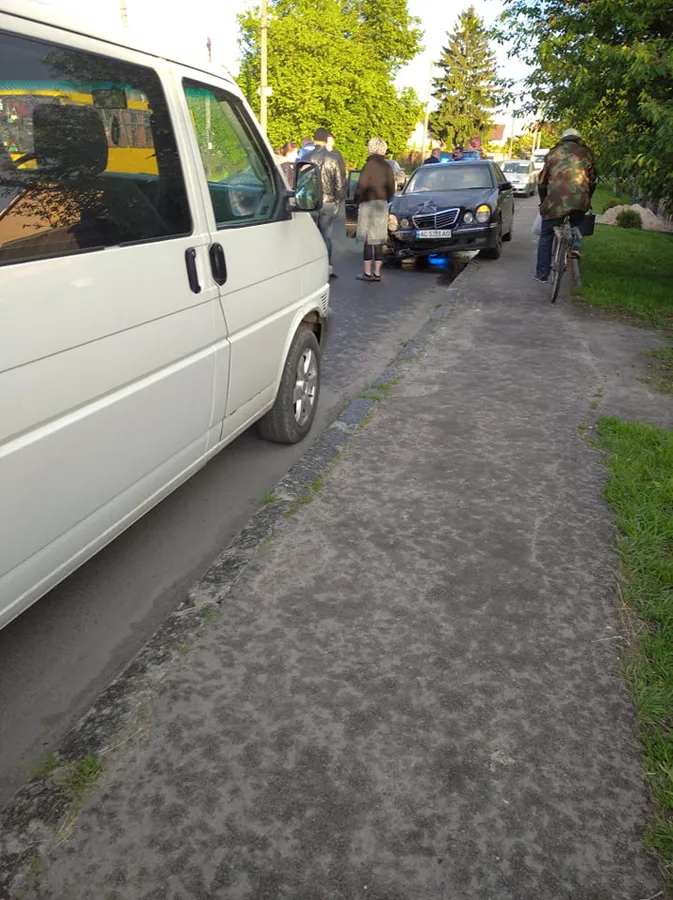 У Луцьку – ДТП у районі Вишкова: не розминулися автомобілі (фото)