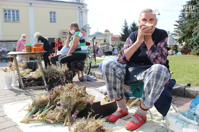 Як у Луцьку святкували Яблучний Спас (фото, відео)