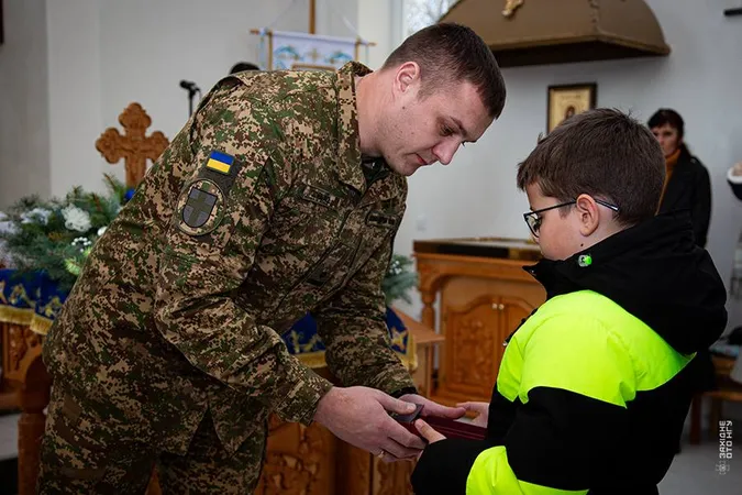 На Волині родинам загиблих нацгвардійців вручили державні нагороди (фото)