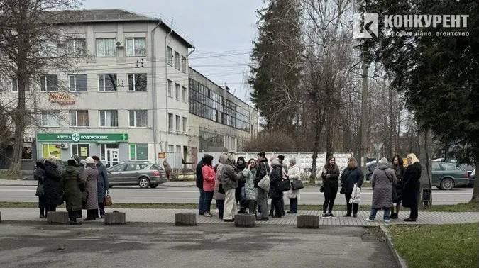 ⚡️ У Луцьку «замінували» будівлі ОДА, міської та районної рад (фото) (ОНОВЛЕНО)