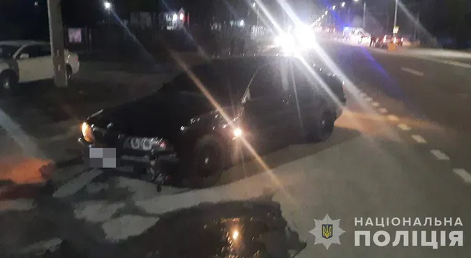 Під Луцьком BMW збив на смерть 79-річного дідуся на переході (фото)