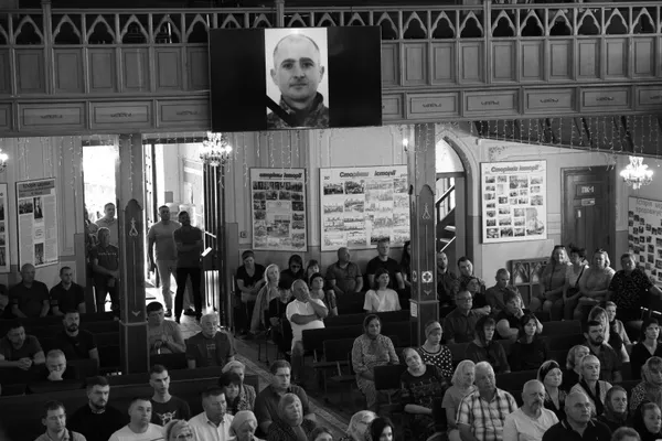 У Луцьку попрощалися із загиблими на Донеччині Миколою Стасюком та Сергієм Токарчуком (фото)