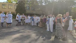 За два місяці – жодної копійки: працівники волинської психлікарні вийшли на протест
