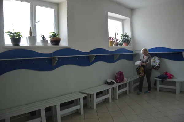 В басейні