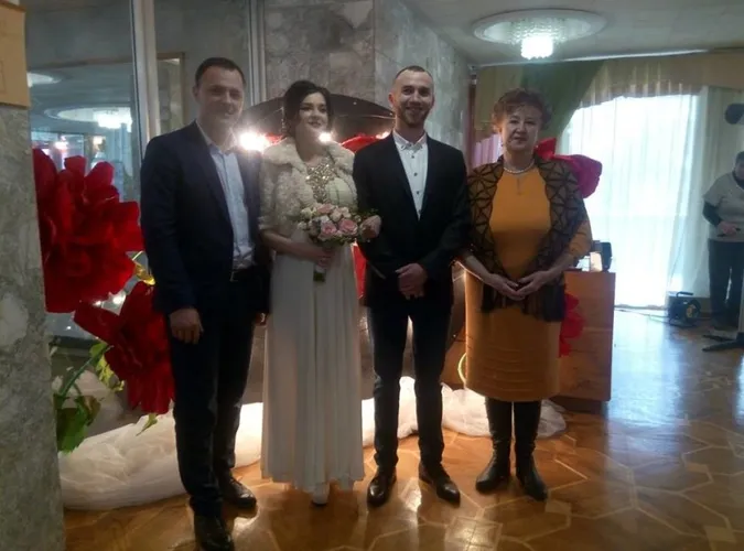 Розповіли, скільки пар одружились у Луцьку в День святого Валентина (фото)