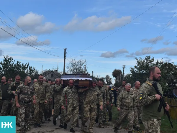 На Волині попрощались із загиблим солдатом Володимиром Дарчичем (фото)