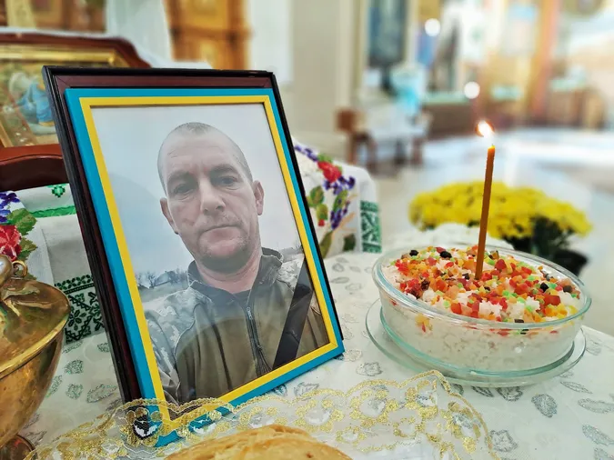 У Ковелі попрощалися із 43-річним воїном Богданом Никонюком, який загинув на Донеччині (фото)