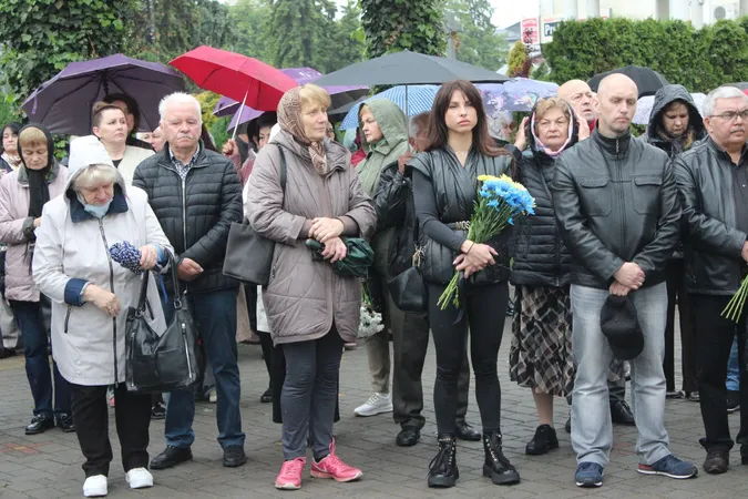 Небо плакало: Луцьк попрощався з трьома Героями