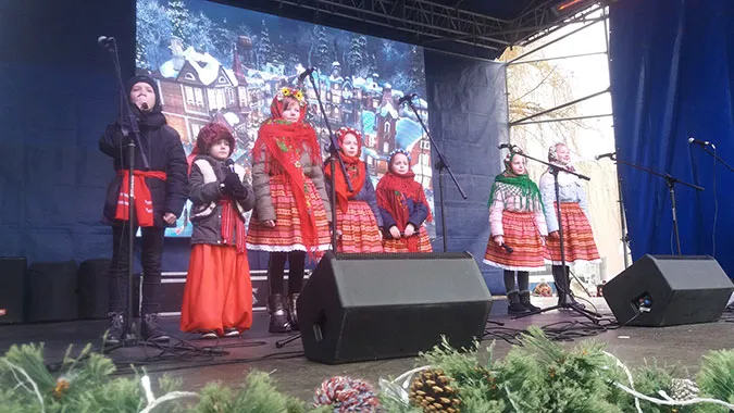 У центрі Луцька «гуляли» Різдво (фото, відео)