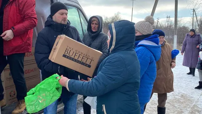 Volunteers provided humanitarian aid to the village in Kharkiv region under daily shelling