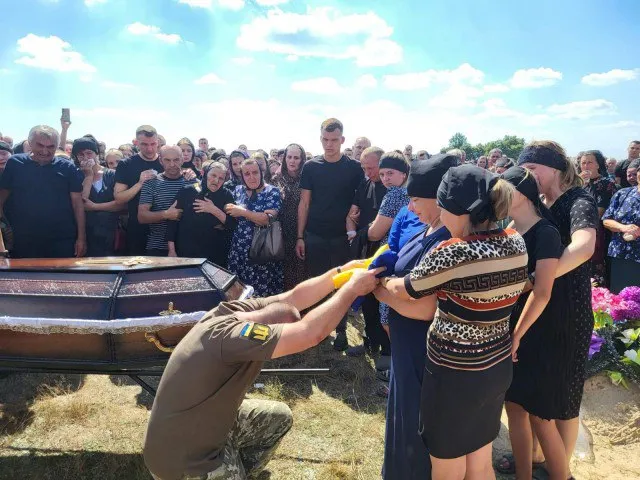 💔На Волині попрощалися із загиблим на Луганщині Героєм Володимиром Хаймиком
