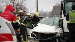 Тіло водія витягали з розтрощеного авто: деталі смертельної аварії під Луцьком (фото)