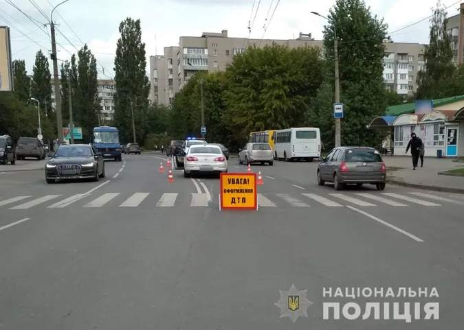 У Луцьку на переході збили 10-річну дитину: хлопчик – в лікарні