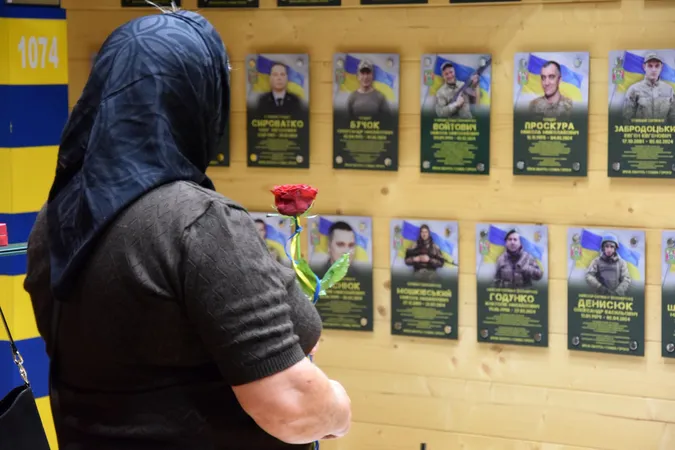На Волині родинам загиблих прикордонників вручили посмертні нагороди їхніх героїв (фото)