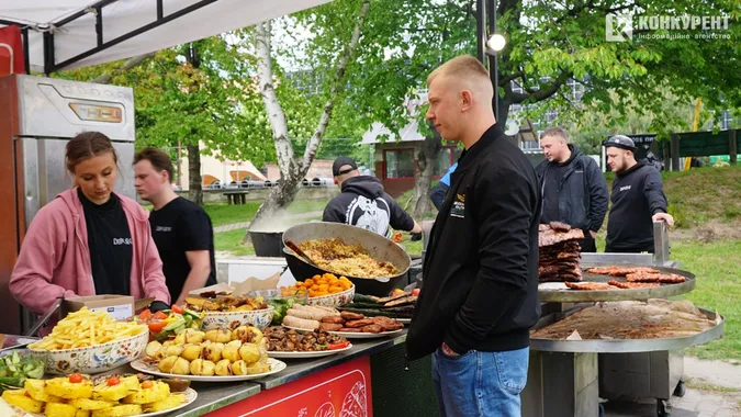 Як минув перший день ювілейного Food Fest у Луцьку (фото)
