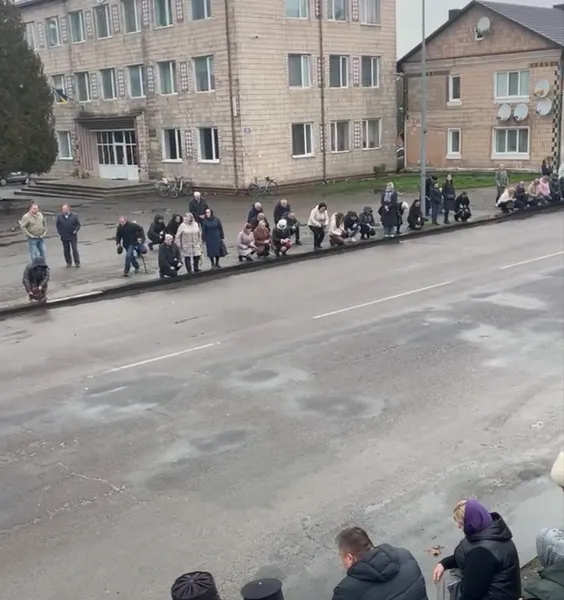 Загинув понад рік тому: «на щиті» на Волинь повернувся Герой Микола Загоровець (фото)