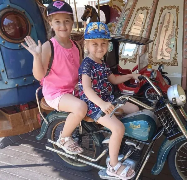 В Ізюмі знайшли поховання цілої родини з 5-річною дитиною: що про них відомо