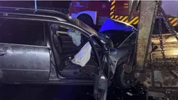 Загинув пасажир: на Волині п'яний на Audi протаранив вантажівку (фото)