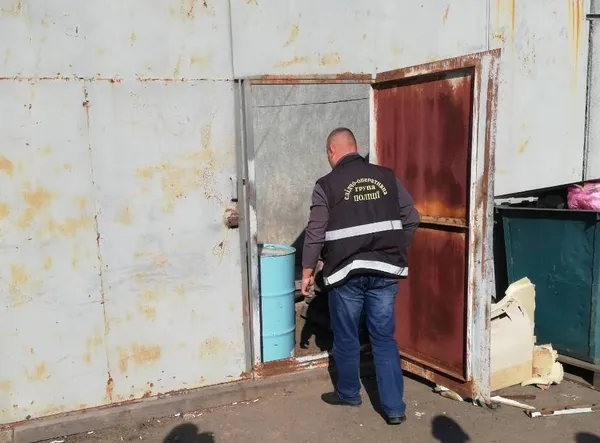 На підприємстві в Луцьку знайшли автомобіль із краденою нафтою (фото) 