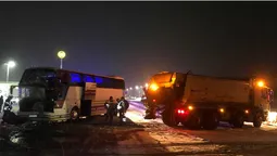 Двоє постраждалих: на Волині зіткнулися вантажівка та автобус (фото)