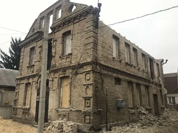 У Луцьку в Старому місті зруйнували ще одну архітектурну пам'ятку (фото)
