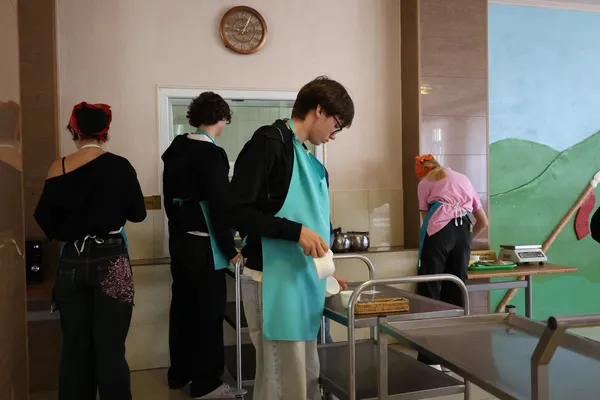 «Найголовніше – це задоволені діти»: Шкітер перевірив, чим годують учнів Княгининівського ліцею (фото)