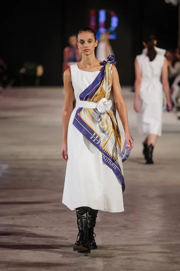 Луцька дизайнерка презентувала на Lviv Fashion Week свої сукні й хустки (фото)