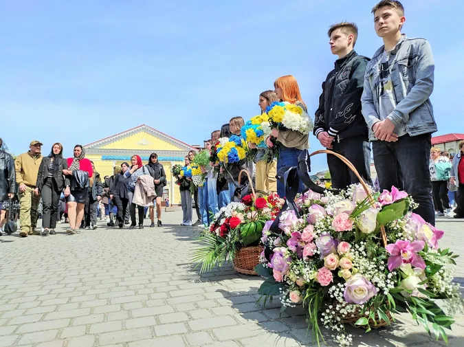 У Ковелі попрощалися із загиблими Героями Сергієм Жуком та Володимиром Семенюком (фото)