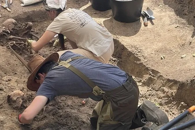 Страшна знахідка на Волині: на території зниклого села знайшли рештки 32 людей