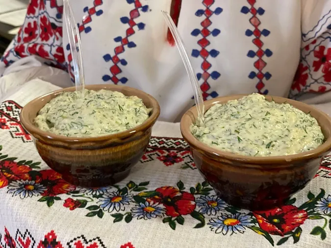Пенсіонерки влаштували «вареничний батл» у Сумах (фото)